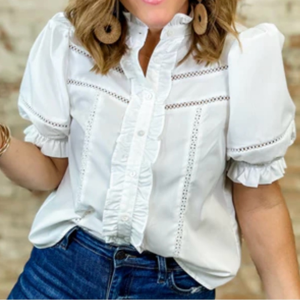 Entro Lace Ribbon Ruffle Top Size M NWT